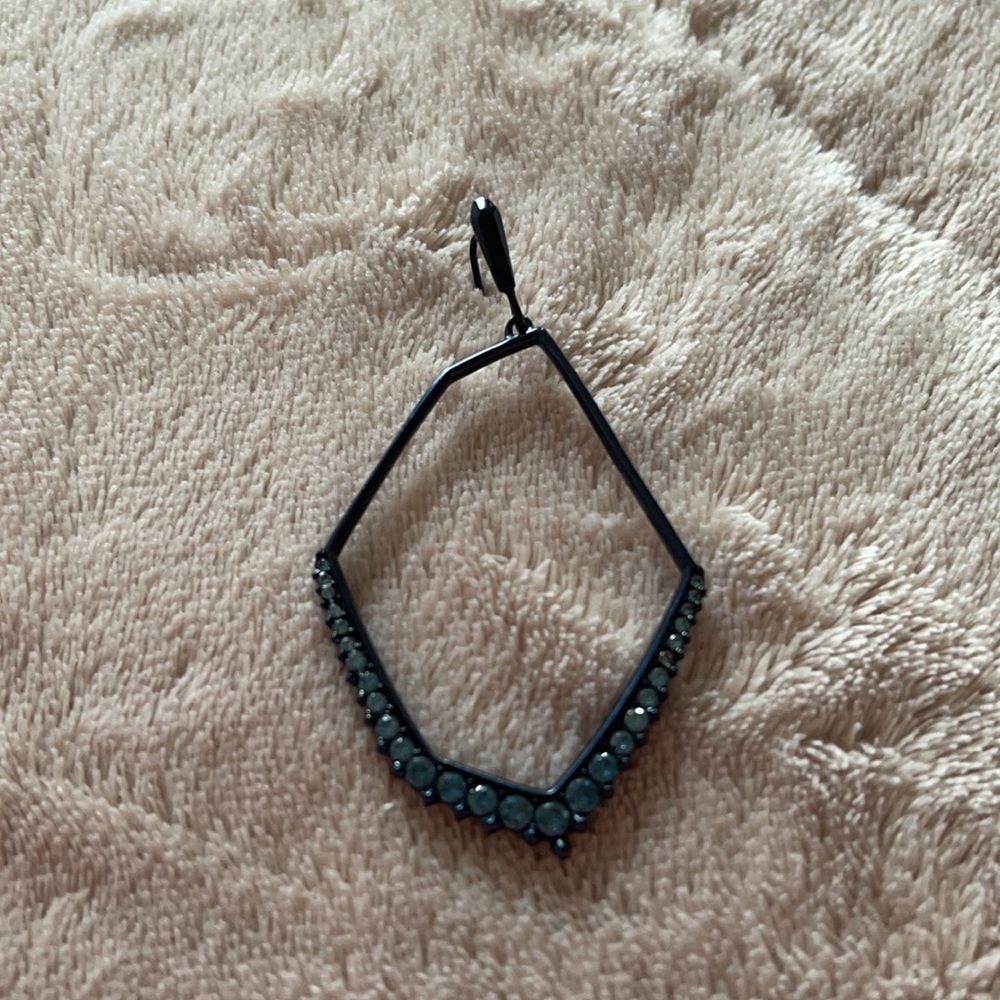 Kendra Scott Earring (single earring)
